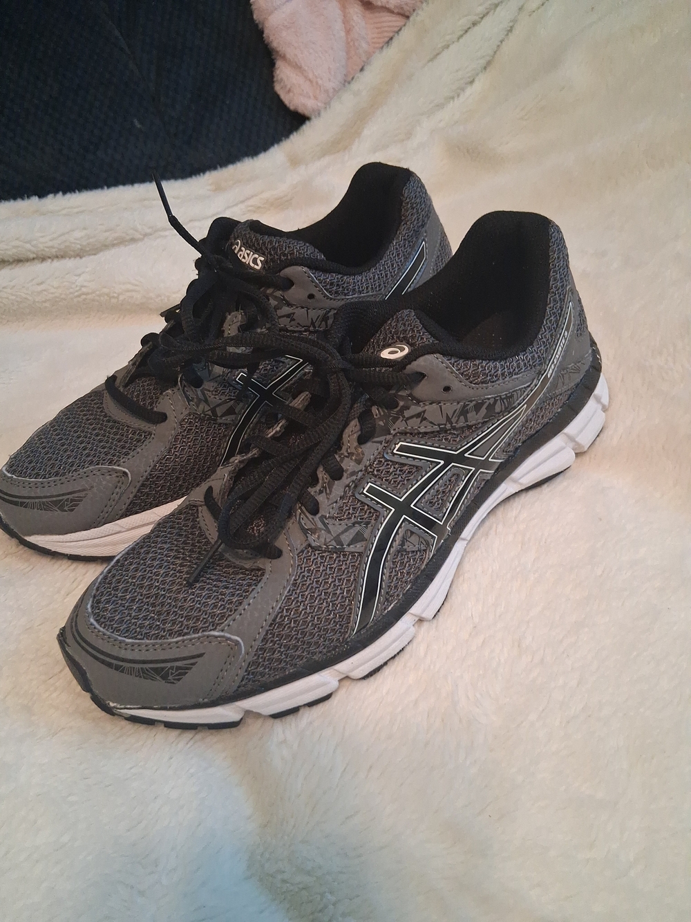 ASICS Gray and Black Mesh Running Shoes Gel-excite 3